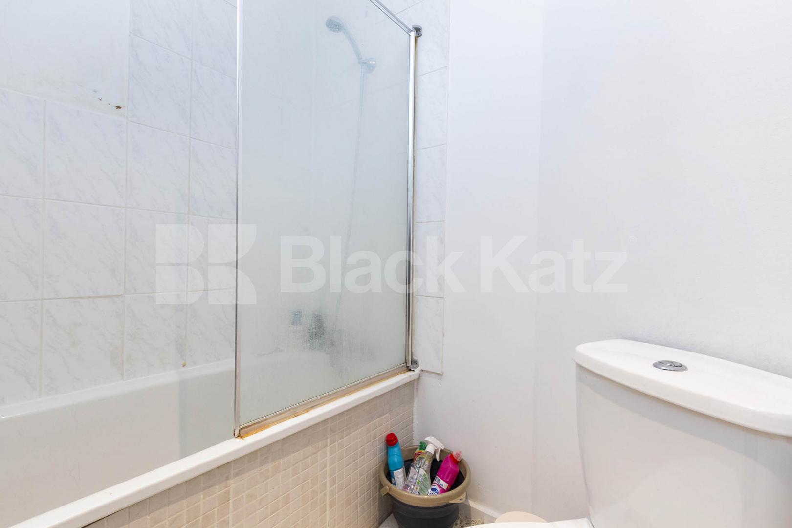 Modern Apartment Fulham Road, Fulham